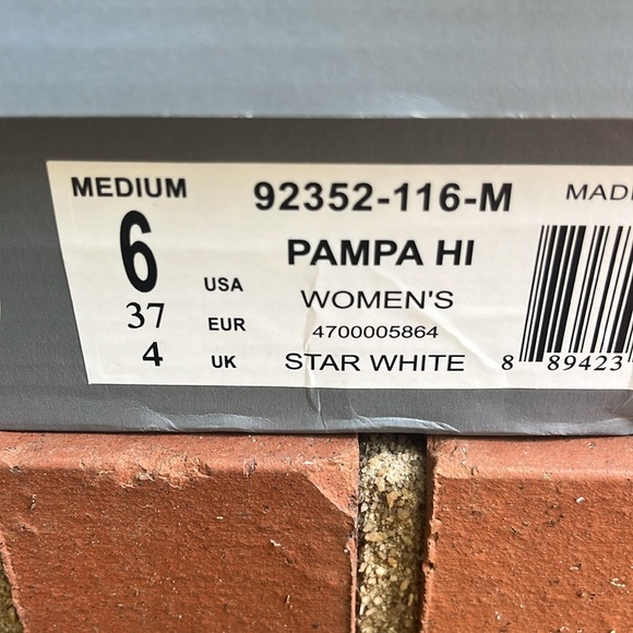 🆕. Palladium Star White Canvas High-Tops - Picture 3 of 4